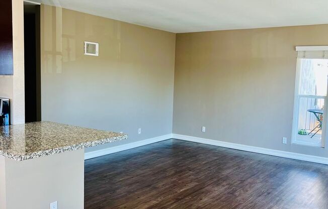 37th Apartments