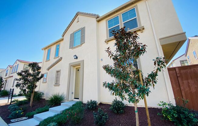 Community Townhome in Elk Grove.