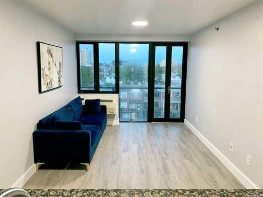 2 beds, 2 baths, 900 sqft, $3,000, Unit 4A