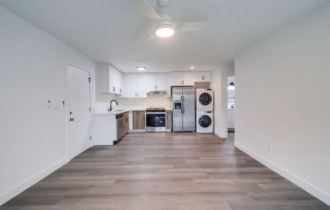 1 bed, 1 bath, 576 sqft, $2,495, Unit 34