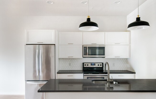 2 beds, 2 baths, 1,200 sqft, $1,795, Unit 109