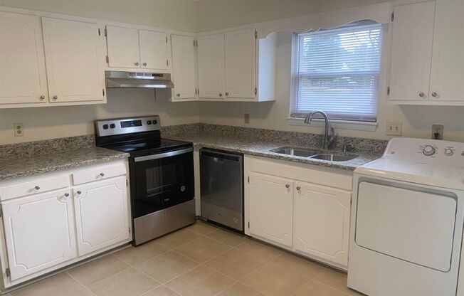 1220 Manassas Court - Bev Roberts Rentals and Property Management