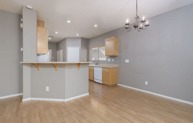 Great NLV single family 3 bedroom home.