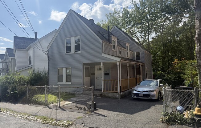 29 EASTON AVE