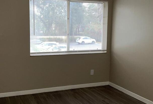 1 bed, 1 bath, 770 sqft, $1,145, Unit Apt 35