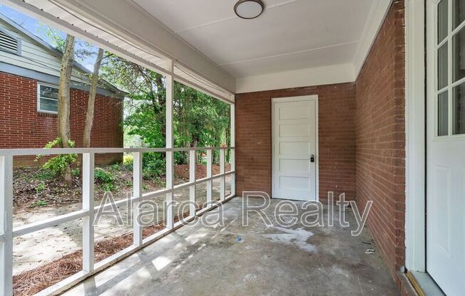 3733 MANCHESTER DR