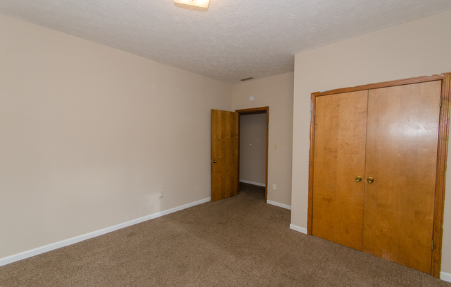 4 beds, 1 bath, $2,150