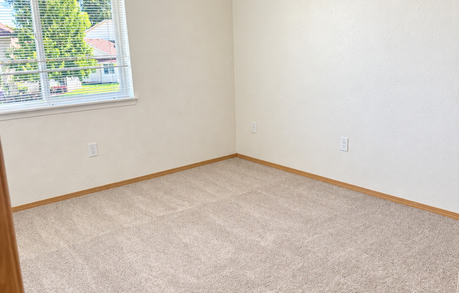 2 beds, 1 bath, 868 sqft, $1,400, Unit 151