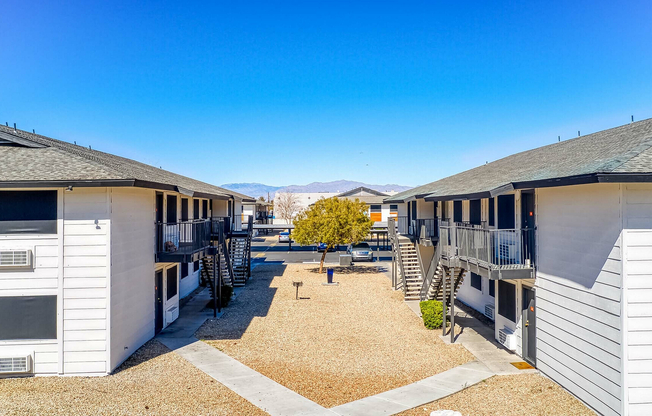 Tides at Spring Mountain