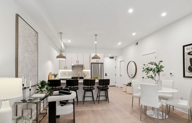 1 bed, 1 bath, 800 sqft, $2,108, Unit 102