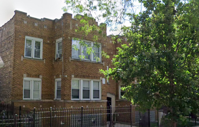 6155 S Albany Ave. Chicago IL