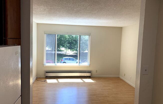 2 beds, 1 bath, 843 sqft, $3,695, Unit 01 - GR3