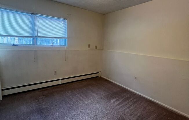 2 beds, 1.5 baths, $1,675, Unit 308 N 19th Ave