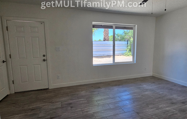 2535 W MISSOURI AVE