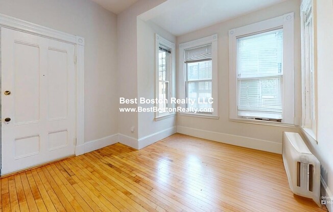 37 LAUREL ST