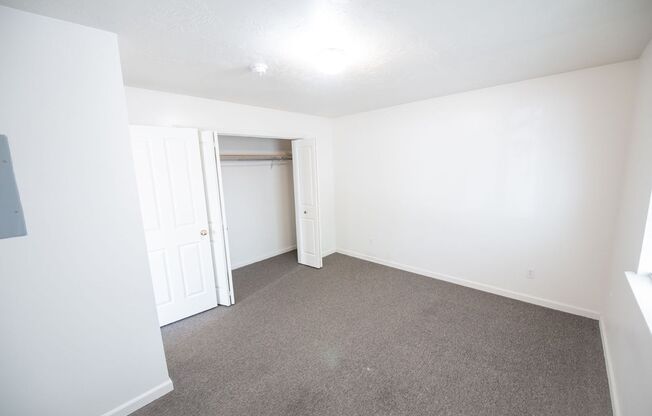 2 beds, 1 bath, $1,749, Unit 5