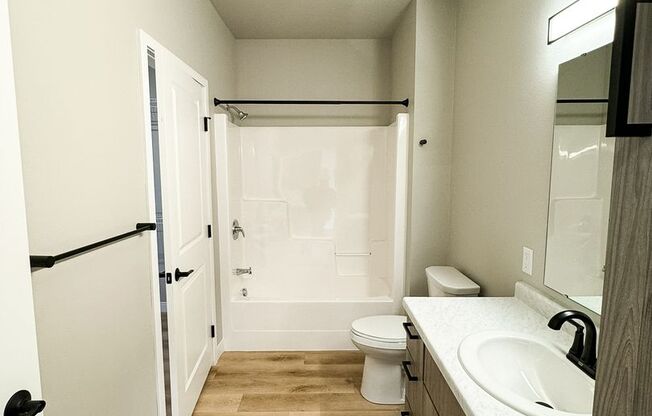 1 bed, 1 bath, 778 sqft, $1,250, Unit C240