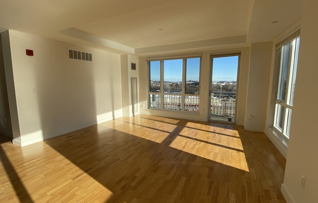 2 beds, 2 baths, 1,266 sqft, $4,400, Unit 1112