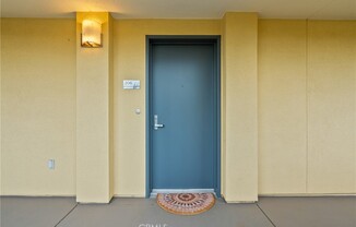 2 beds, 2 baths, 1,050 sqft, $3,250, Unit 206