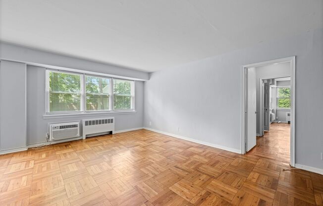 2 beds, 1 bath, 942 sqft, $1,775, Unit 101