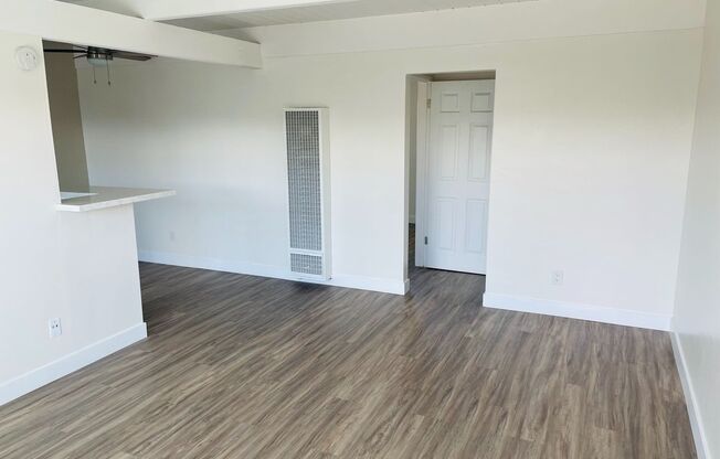 1 bed, 1 bath, 675 sqft, $1,995, Unit 27