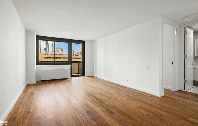 1 bed, 1 bath, $4,900, Unit 10M