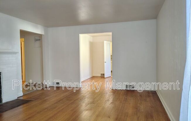 2103 N LAFAYETTE AVE