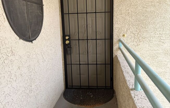 Freshly Painted * New Carpet * Ready For Movein