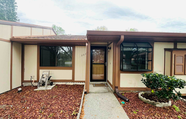 202 CORKWOOD LN