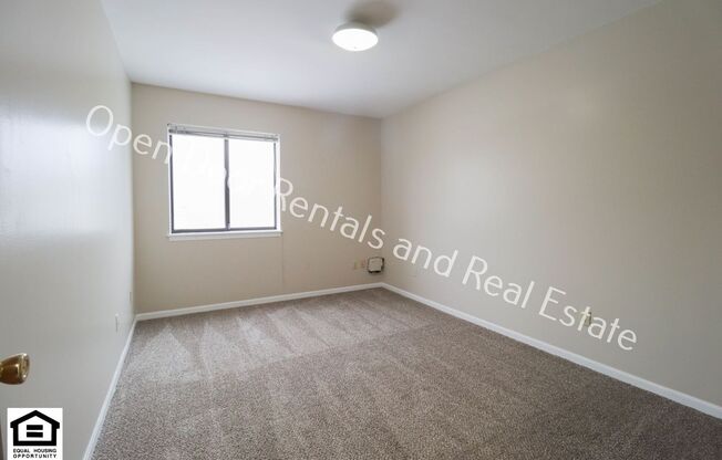 2 beds, 1 bath, 1,150 sqft, $1,100, Unit Unit 220