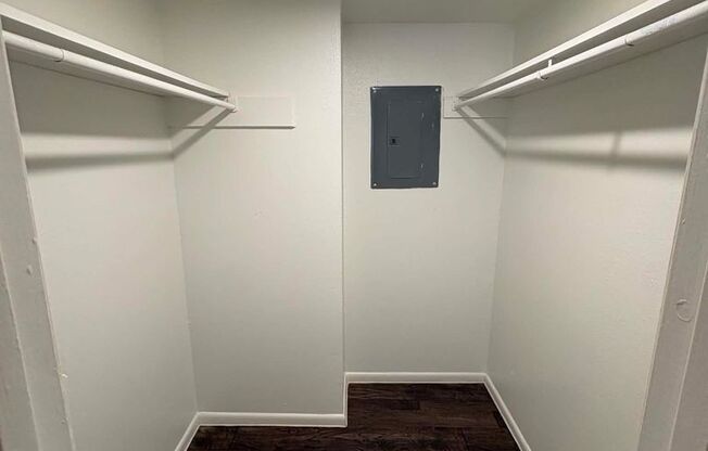 1 bed, 1 bath, 750 sqft, $1,095, Unit 01-0111