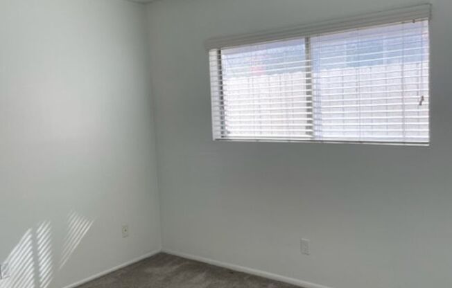 1 bed, 1 bath, 675 sqft, $2,200, Unit 5