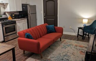 Historic District Modern Apartment