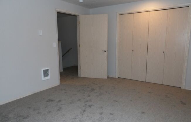 2 beds, 2.5 baths, 1,497 sqft, $2,020, Unit J44