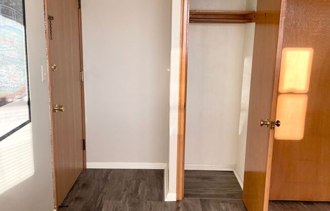 Studio, 1 bath, 600 sqft, $970, Unit 7