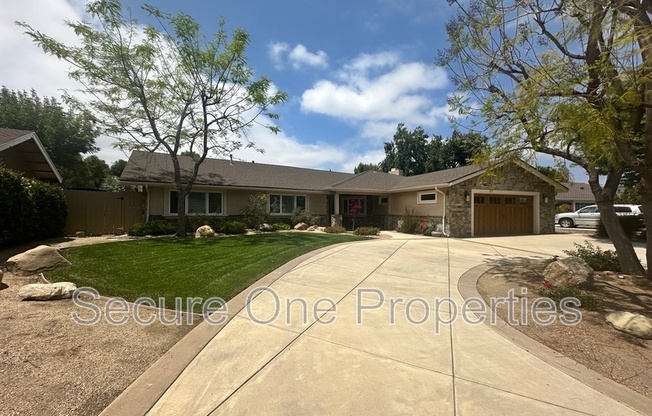 1695 BERKSHIRE DR