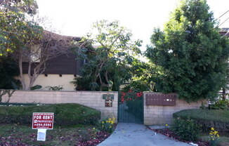 3680-98 Howard Ave.