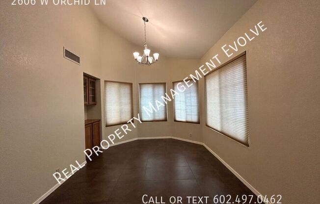 2606 W ORCHID LN