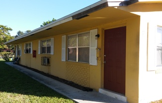LC 13:22-24 SW 10th St