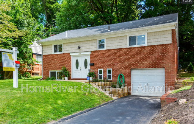 206 WAYNE AVE