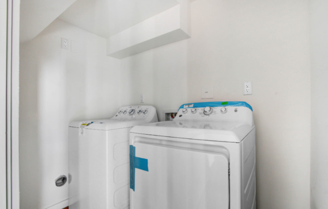 5407 N HUNTINGTON DR