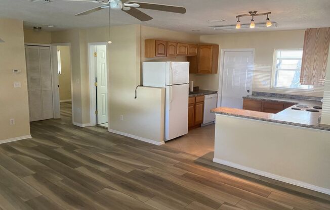 3BR/2BA HOME IN NE PALM BAY