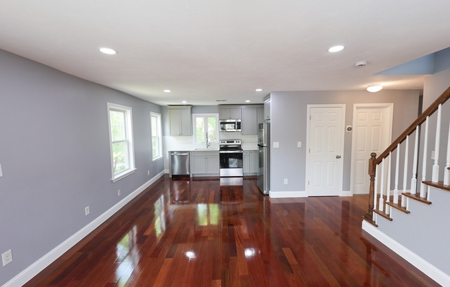 70 MT HOPE ST