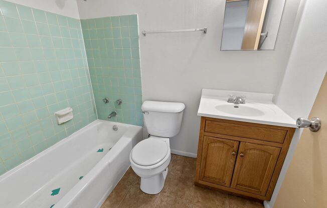 1 bed, 1 bath, 550 sqft, $960, Unit 203