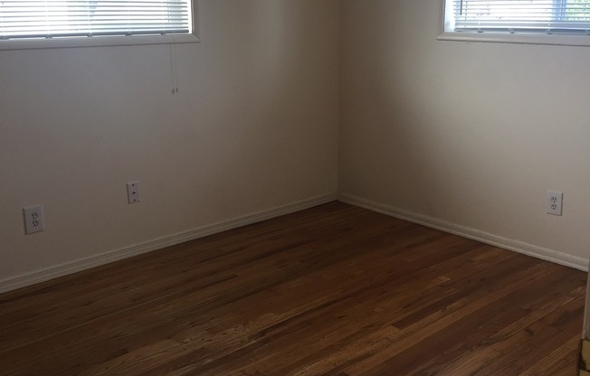 2 beds, 1 bath, $1,795, Unit 5517