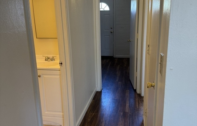 1518 E. Hedrick Dr.