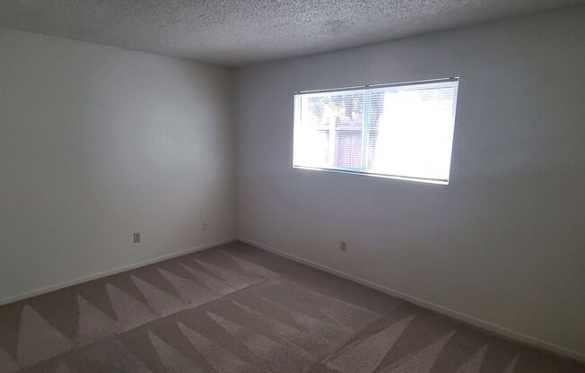 2 beds, 1 bath, $2,150