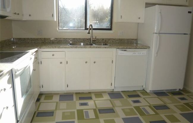West hill Kent large 4 bedroom 2.5 bath Daylight Rambler home. Available August 1st, 2025