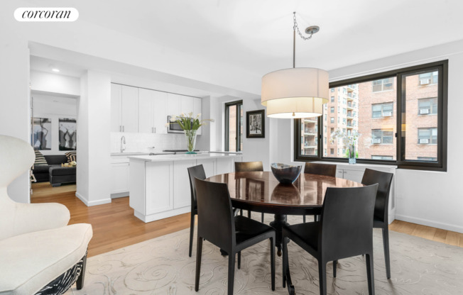 425 E 63 ST