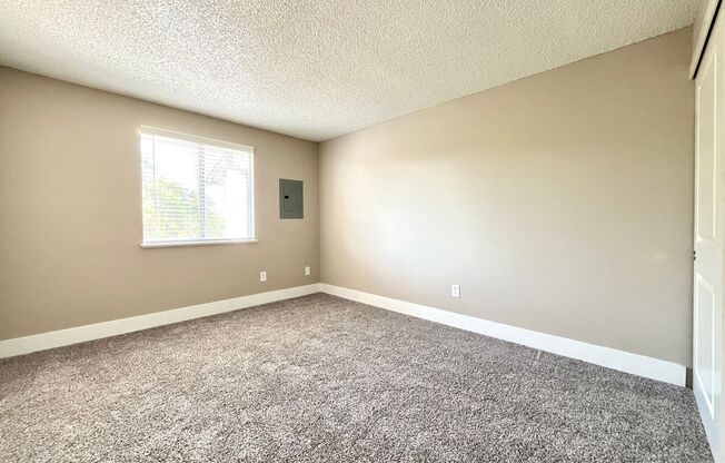 2 beds, 1 bath, 803 sqft, $1,455, Unit 94